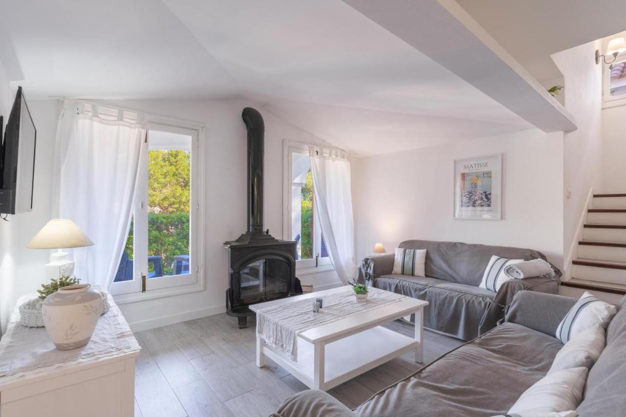 Gorgeous Renovated Cala Sant Vicenc Beach Villa Cala San Vicente  Ngoại thất bức ảnh