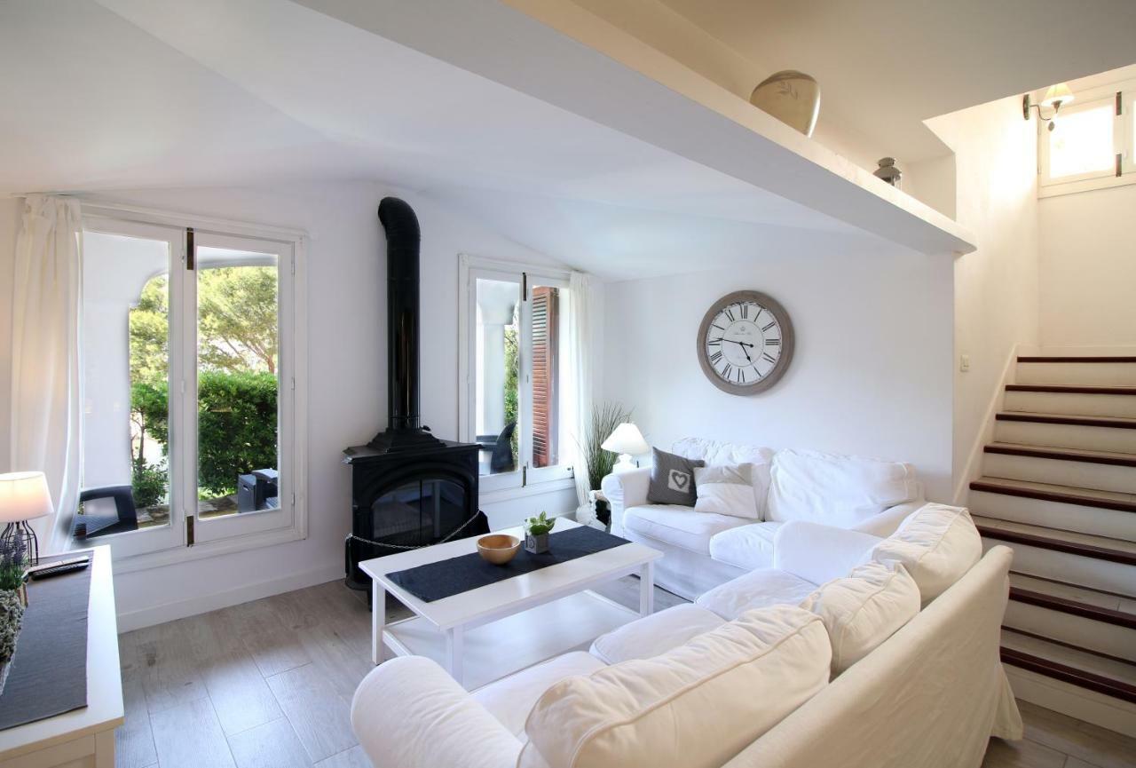 Gorgeous Renovated Cala Sant Vicenc Beach Villa Cala San Vicente  Ngoại thất bức ảnh